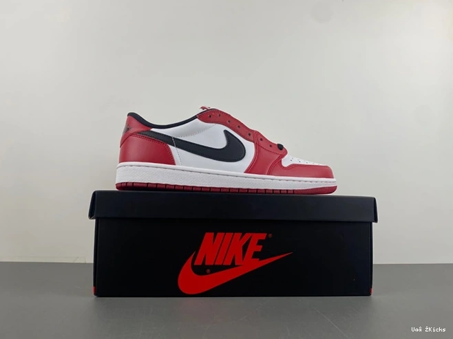 Retro 1 35 SmartChoice Chicago 7607 705329- Jordan Low  1008